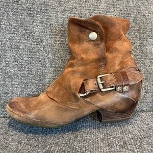 Miz Mooz Cognac Brown Leather Snap Casual Ankle Boots Womens 8.5 Moto Western